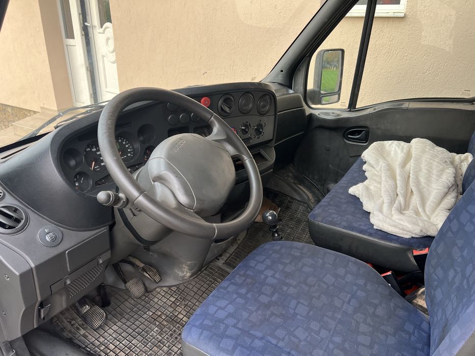 Vand/schimb - Iveco Daily 35C13A autoutilitara cu prelata