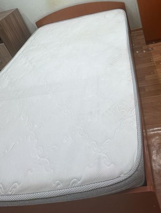 Двухспальная кравать