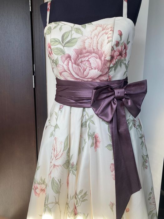 сватбена / бална рокля, къса - М