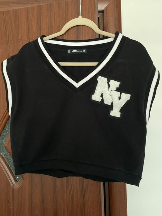 Черен пуловер за зимата