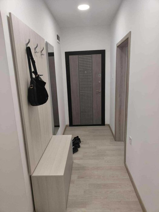 Дава се под наем Четиристаен апартамент в Габрово, Център - 90 кв.м за 357 € - Снимка #2