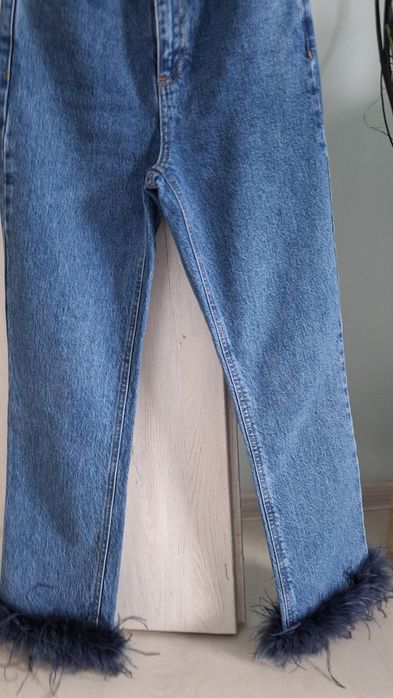 Blugi Trendyol cu pene