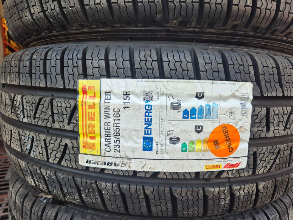 4 Anvelope M+S IARNA - 235/65/16C - PIRELLI Carrier - NOU - DOT 2021 !