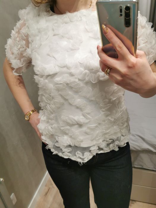 Прекрасна блузка LUCY