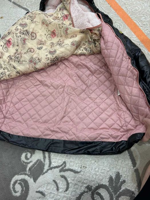 Продам детскую куртку