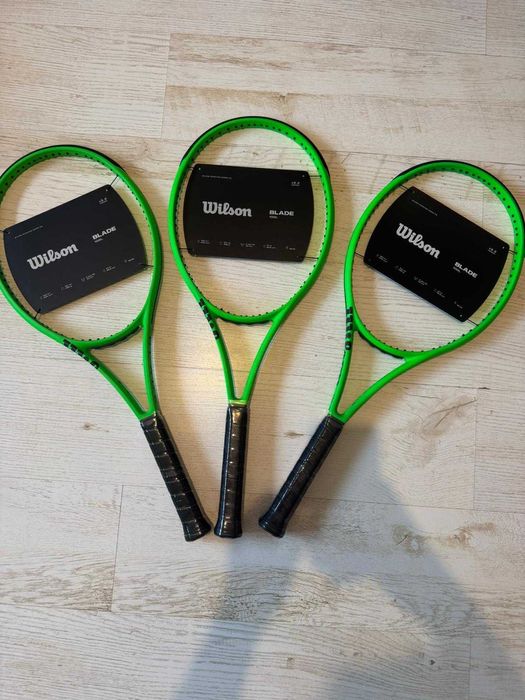 [NOU] Racheta Tenis Wilson Blade 100L V8 - 285g - Sigilata - L1, L2 si L3