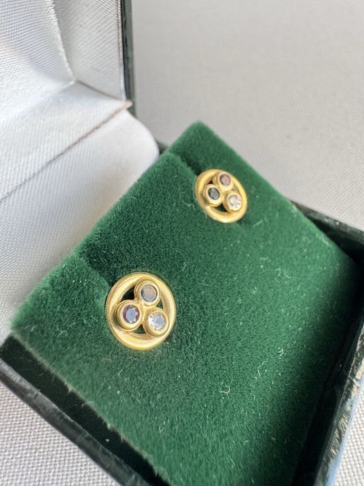 Cercei aur 18 k, zircon, rubin si safir