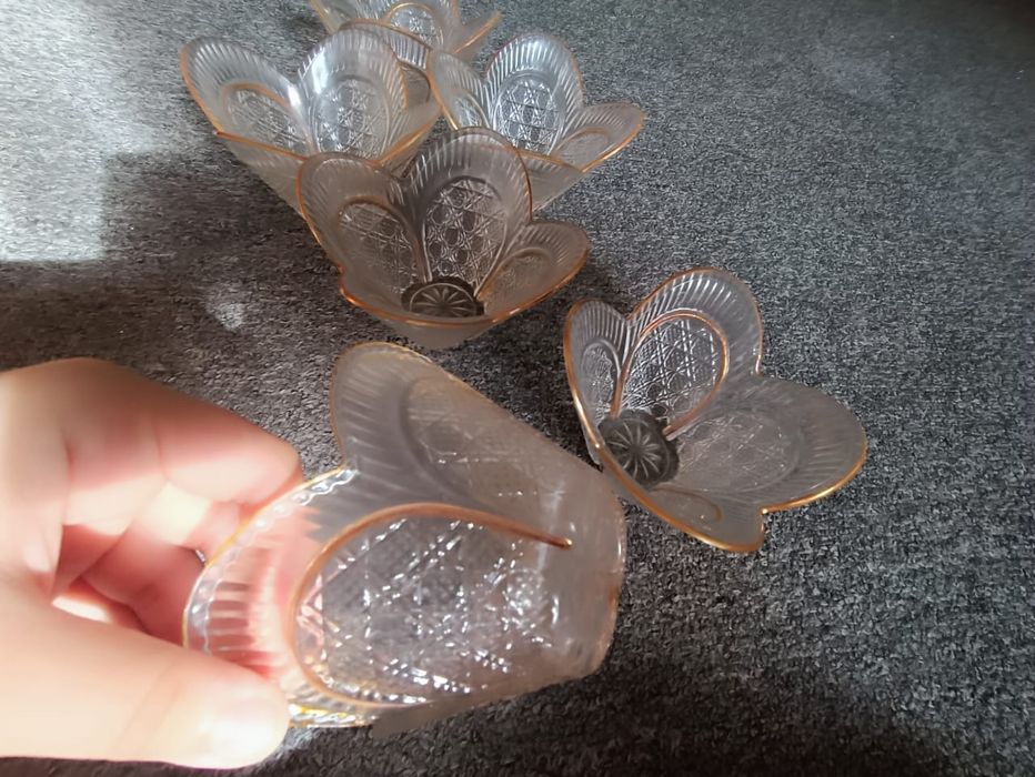 Розеточки стеклянные