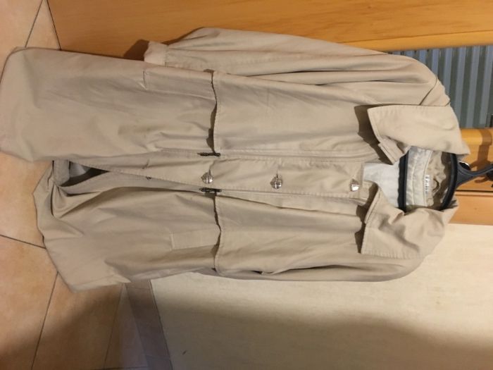 Плащ бежевый