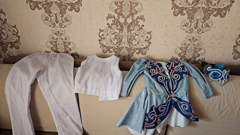 Продам национальные костюмы