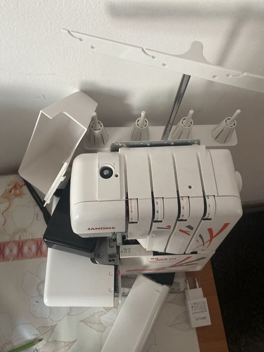 Janome Оверлок 12 мес с гарантией
