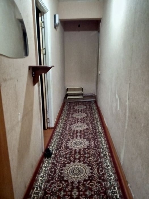 Аренда квартира в спутник 1 напротив корзинки вдоль дороги