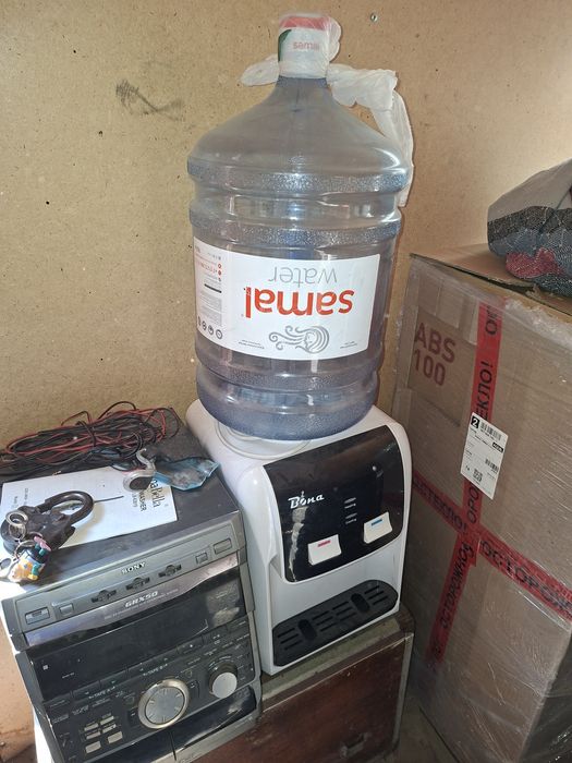 Куллер для воды. Находится в Талгаре.