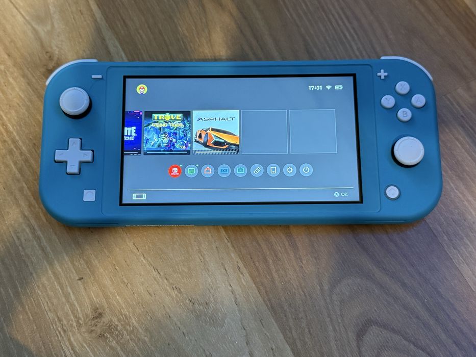 Nintendo switch lite с игри
