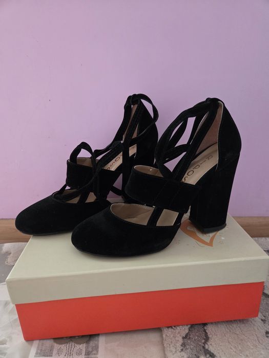 Обувки на всичко токче