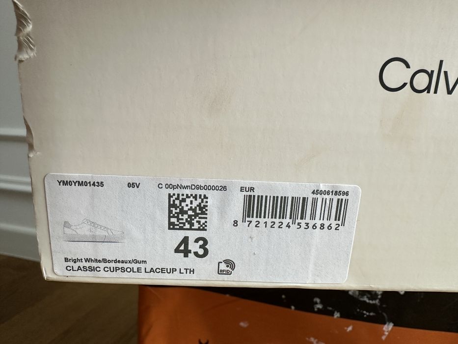 Adidasi Calvin Klein marimea 43 noi