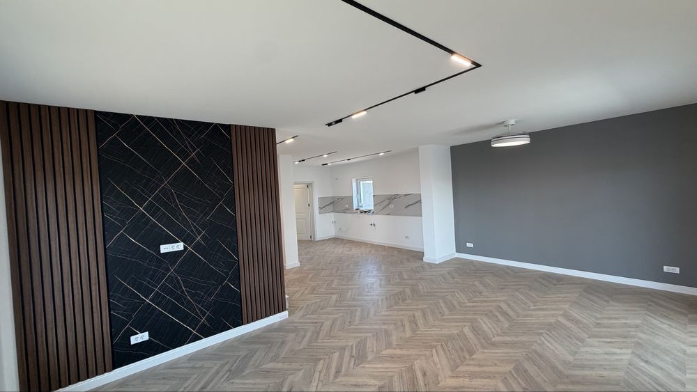 Casa Valea Adâncă, asfalt, 5 drumuri, PROPRIETAR, oferta luna mai Gazon+Pavaj !!