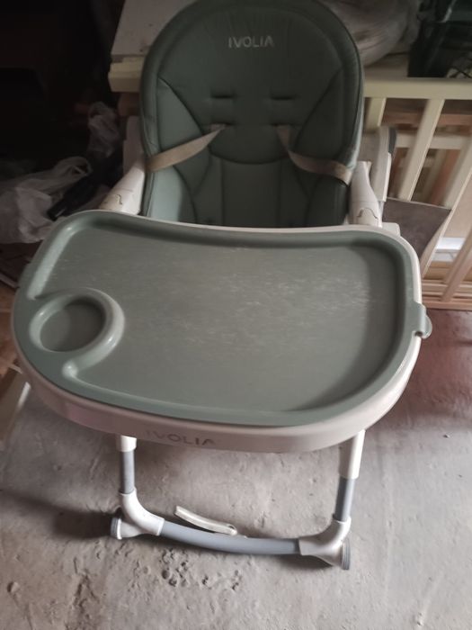 Продам детскую столик