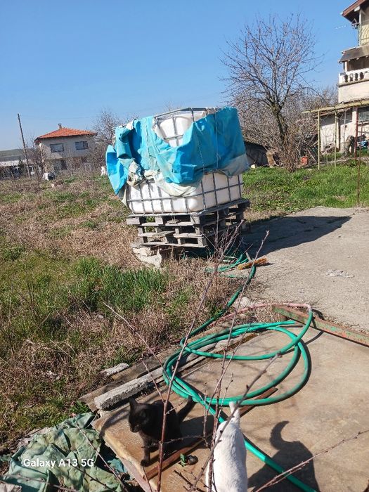 Обработваема земя Отдават 2дка 2ра кат.зем.земя в Черни връх общ.Камен