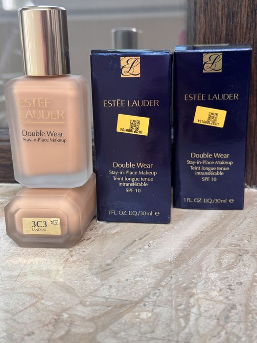 Фондьотен Estee Lauder Double Wear 4N2 и 3C3