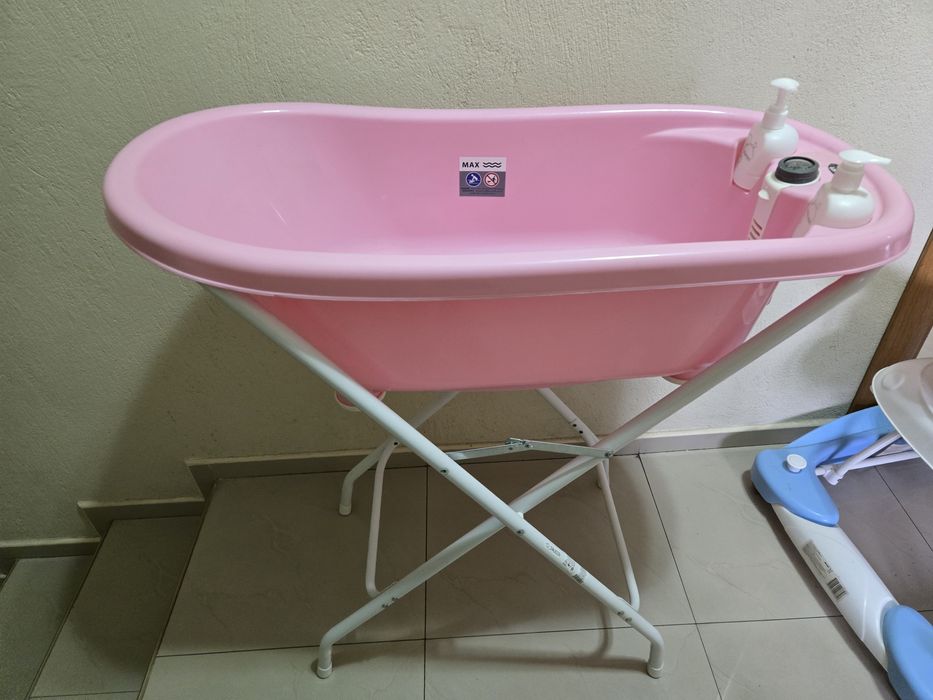 Бебешка кошара +матрак+ бебешка вана + проходилка розова Kikaboo