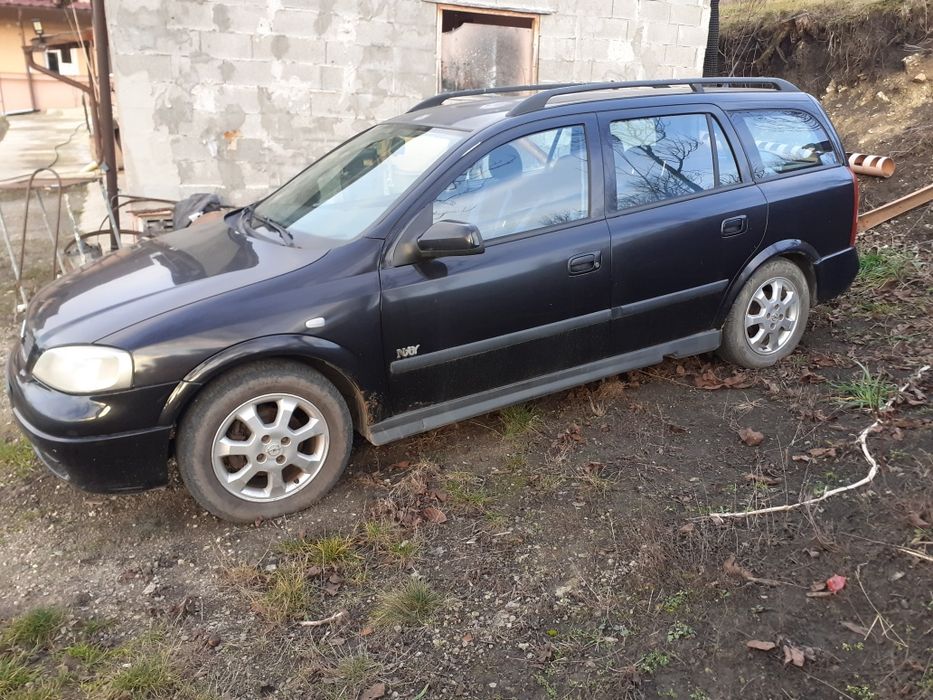 Vand Oppel Astra pentru piese de schimb