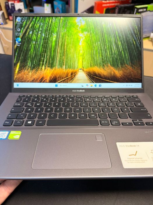 Laptop asus i5-8265