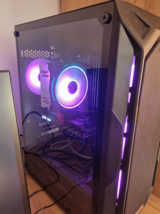 Vând calculator gaming i7 9700 RTX3060Ti 48GB RAM