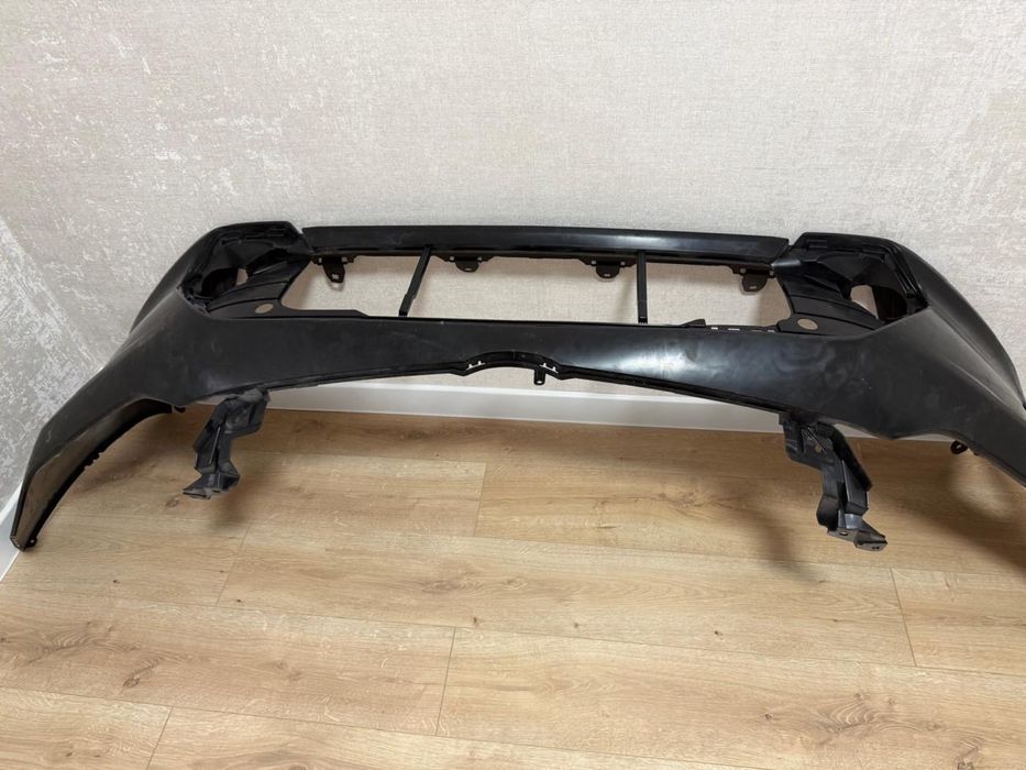 Передний бампер camry 55