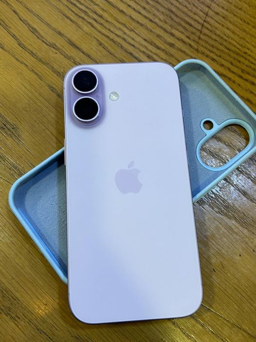 Новый iPhone 17 цвете 256 ГБ