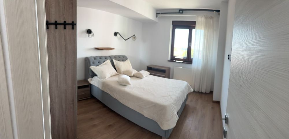 Proprietar– Închiriez apartament modern 2 camere, Complex Bujorului Residence

Ofer spre închiriere apartament