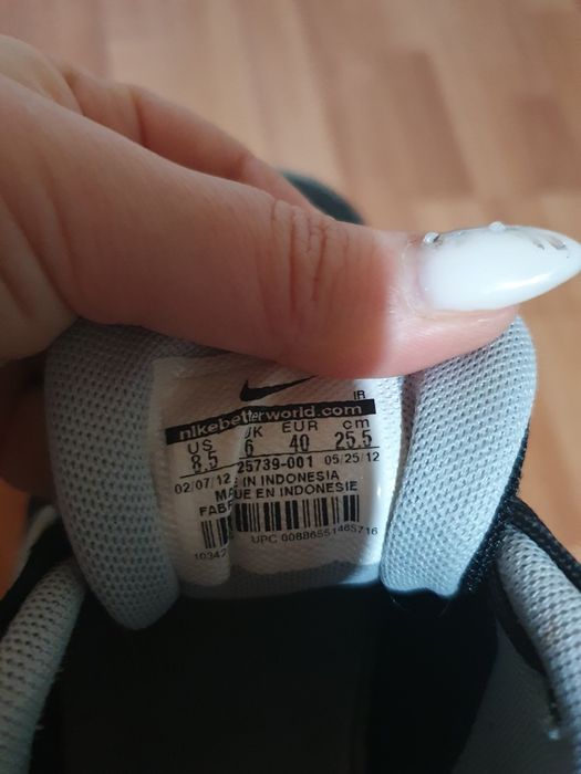 Маратонки найк 40 номер