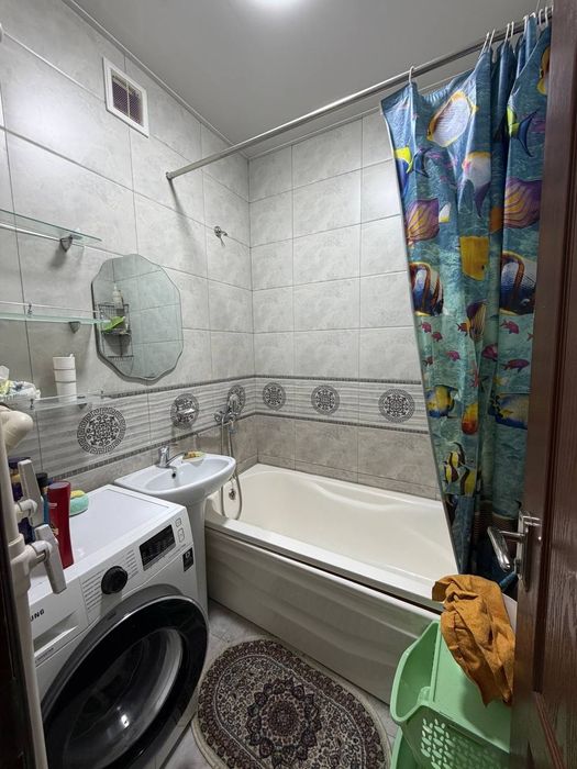 Продам чиланзар 2.  Двух комнатная.  163 школа