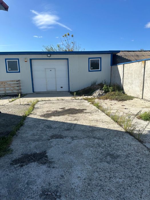 Hala 300 mp2+Curte Betonata 800 mp2