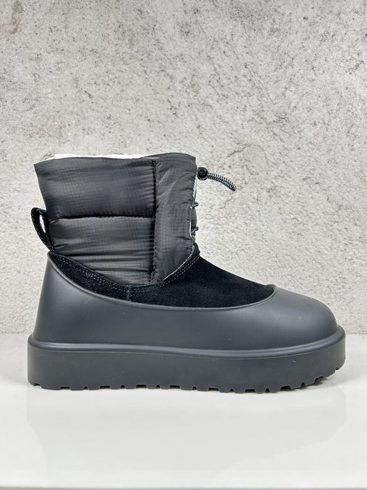 UGG Classic Maxi Toggle Boot Black