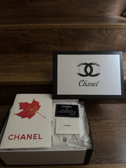 Chanel чанта бяла