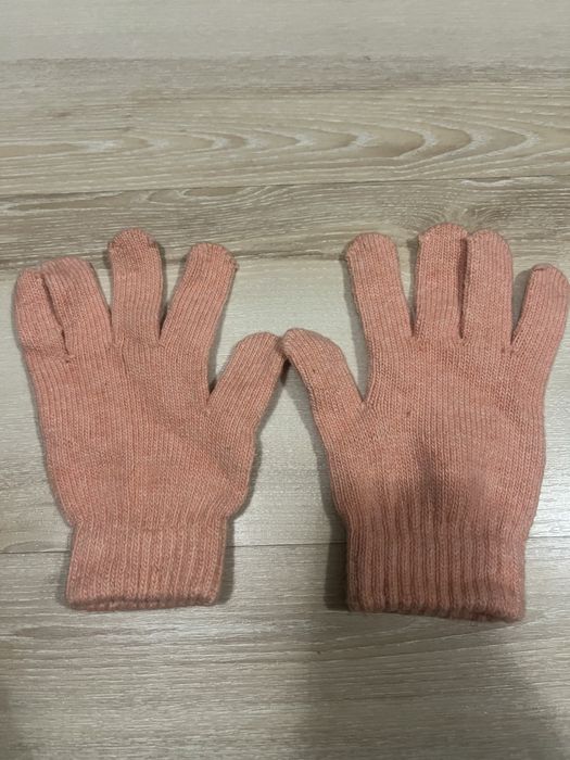 Ръкавички и шалове