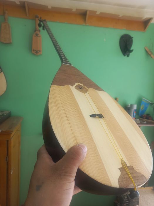 Сапалы домбыра сатылады