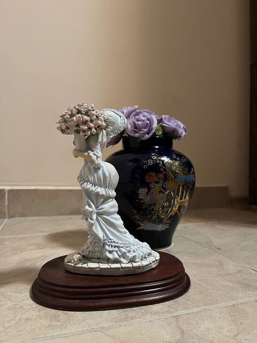 Порцеланова фигура