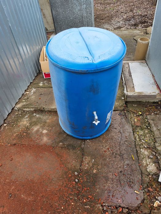 Продам бочку для душа.