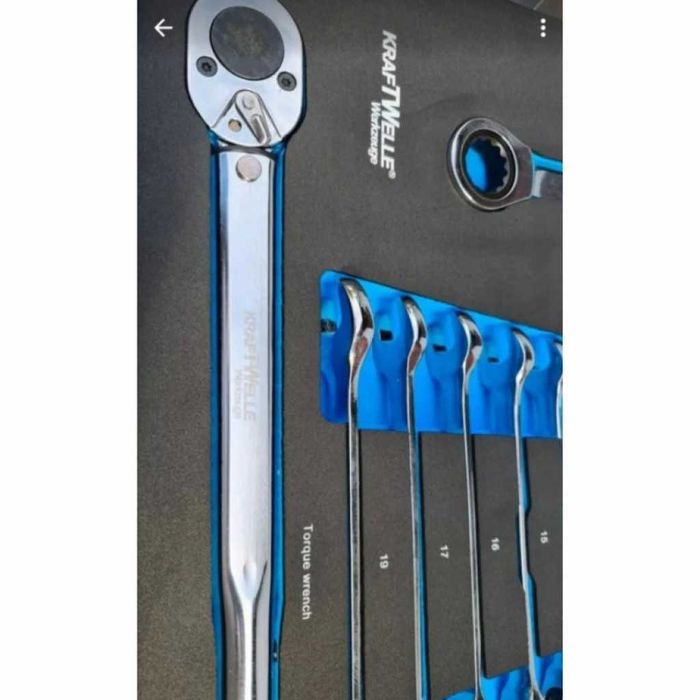 Професион. количка с инструменти Kraftwelle с чекмедж. и над 250части