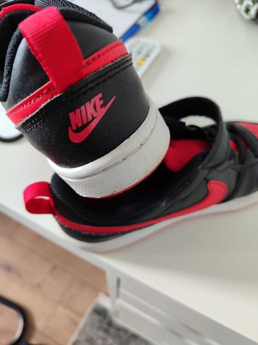 Nike piele negru/rosu,conditii f bune, 34, 21.5 cm