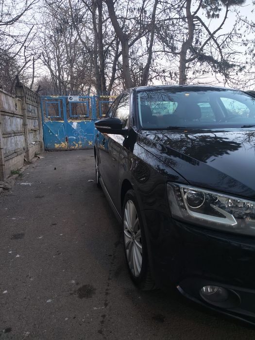Vând vw Jetta 1.4 hybrid