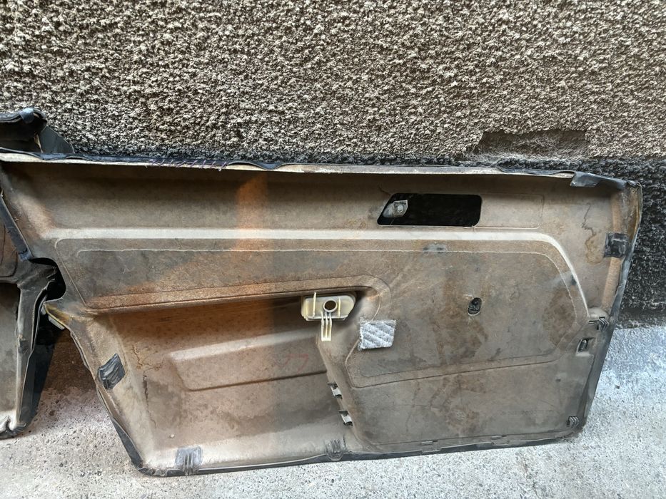 Мерс 190 обшивка