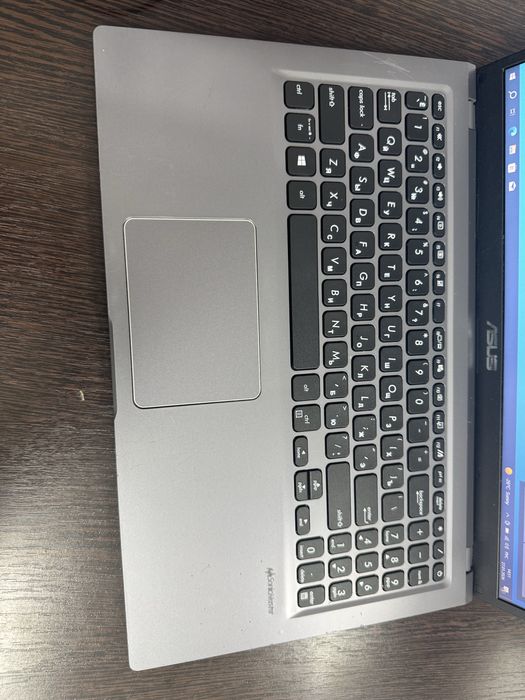 Продам ноутбук asus хороший ноут в хорошем состоянии