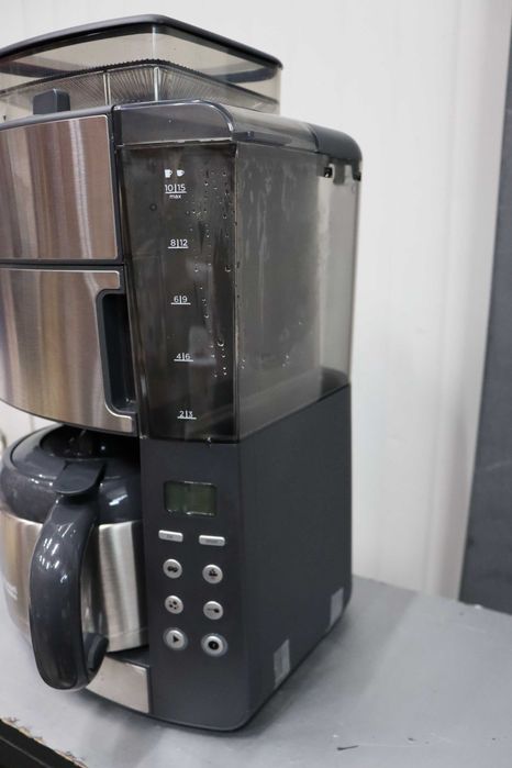 Кафемашина Russell Hobbs Grind & Brew с мелачка, 10 чаши,1000W