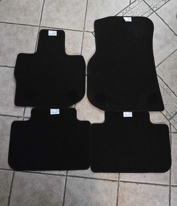 BMW X4 i BMW X6 -Комплект оригинални велурени стелки