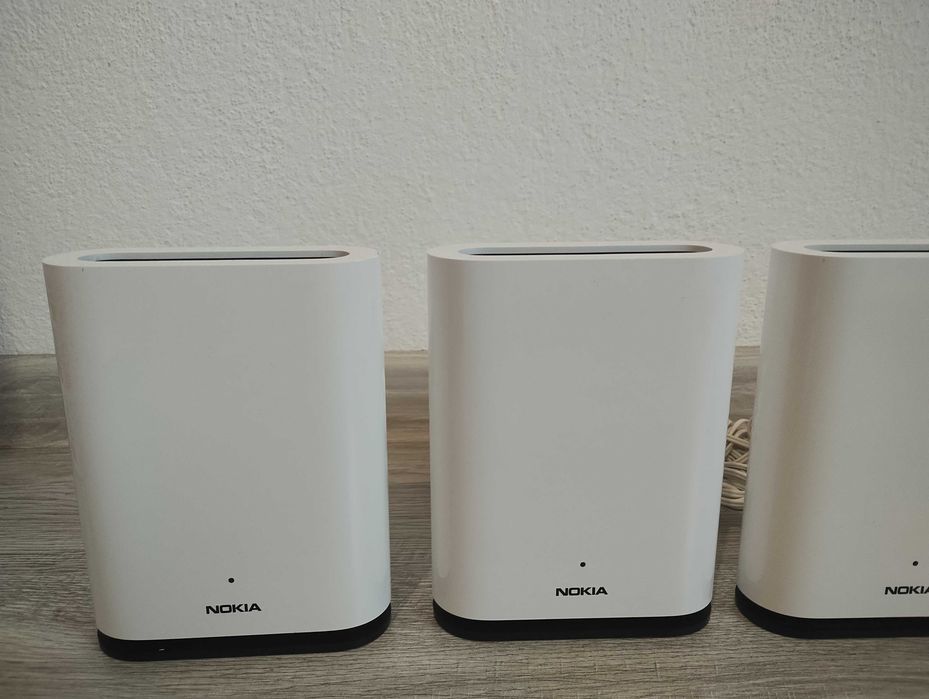 4 броя Nokia Beacon 1  mesh router