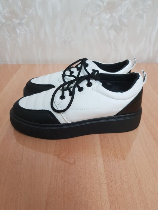 Новые Кроссовки Уги Балетки