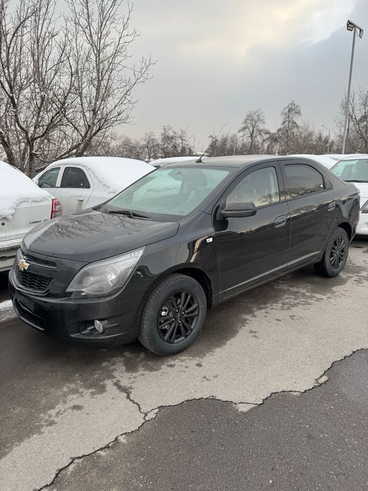 cobalt midnight MCM 2026 salondan nomilaga cqadi